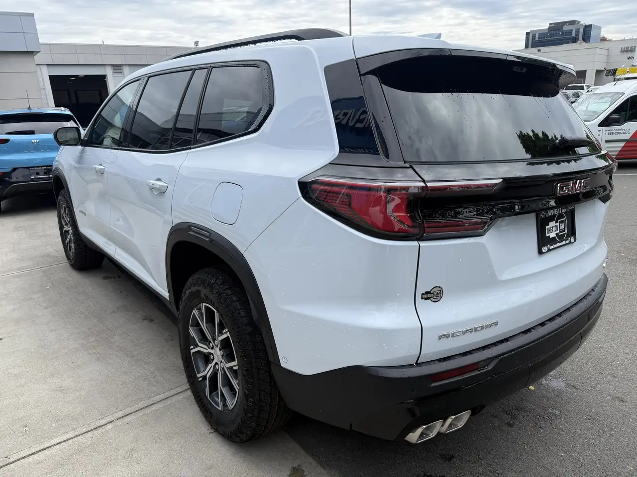 GMC Acadia снимка GMC Acadia