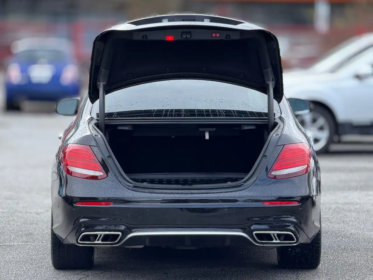 Mercedes-Benz E-Class fotografie Mercedes-Benz E-Class