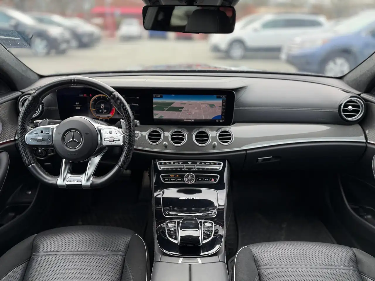 Mercedes-Benz E-Class fotografie Mercedes-Benz E-Class