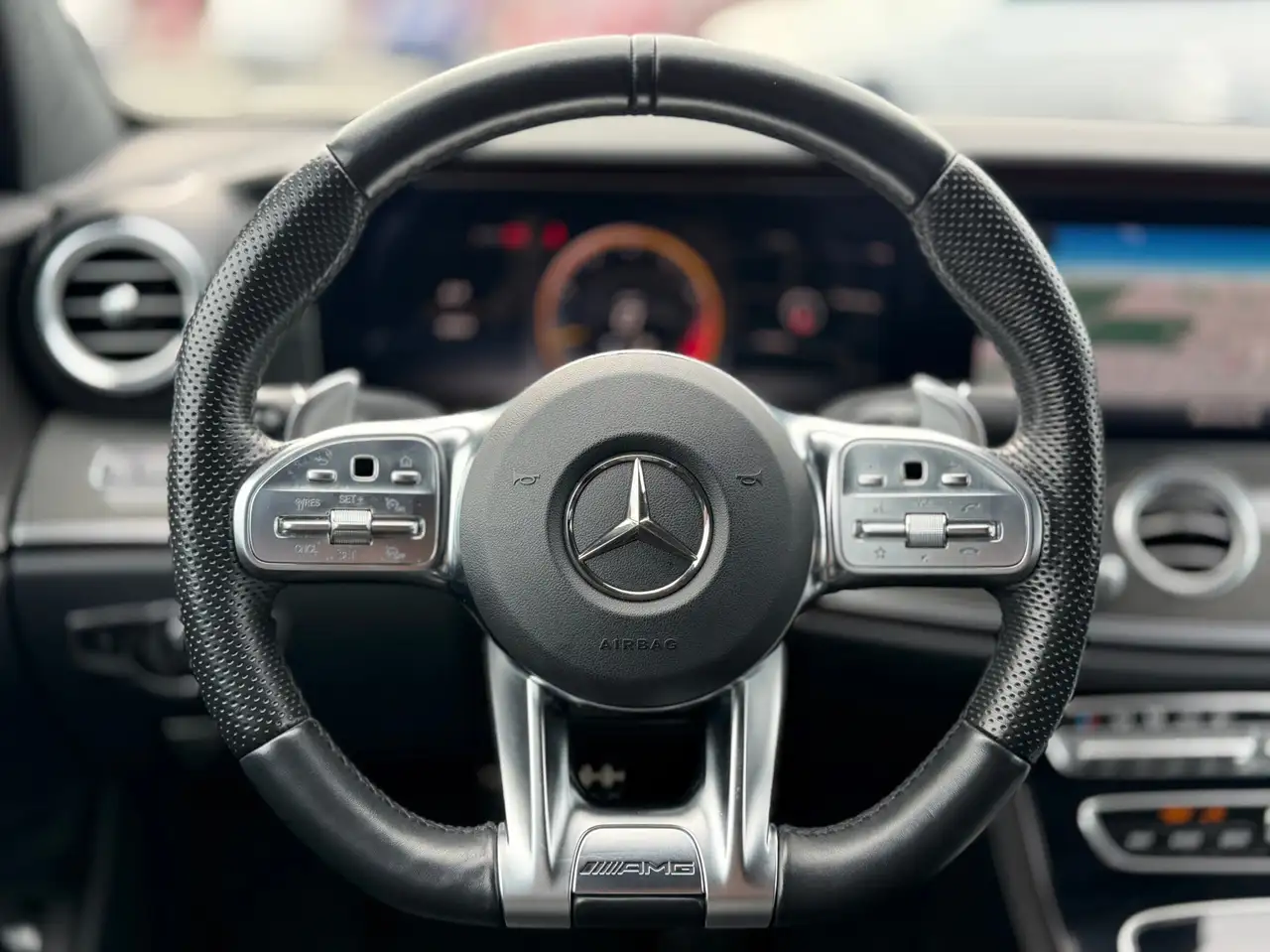 Mercedes-Benz E-Class fotografie Mercedes-Benz E-Class