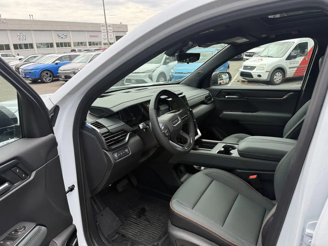 GMC Acadia снимка GMC Acadia