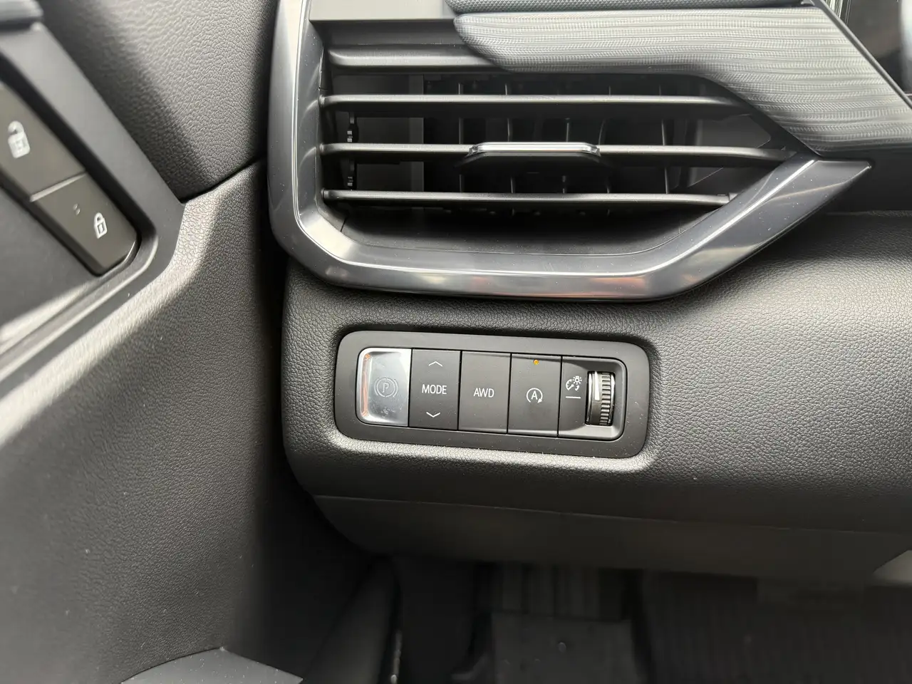 GMC Acadia снимка GMC Acadia