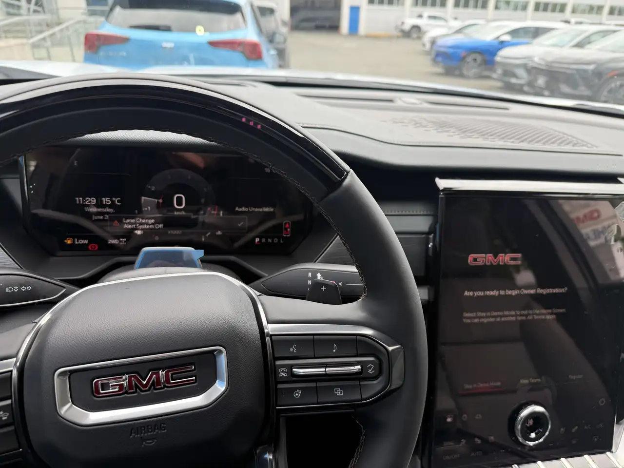 GMC Acadia снимка GMC Acadia