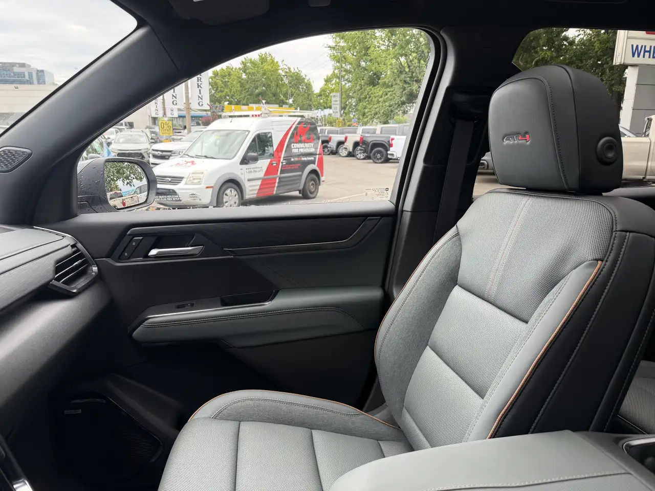 GMC Acadia снимка GMC Acadia
