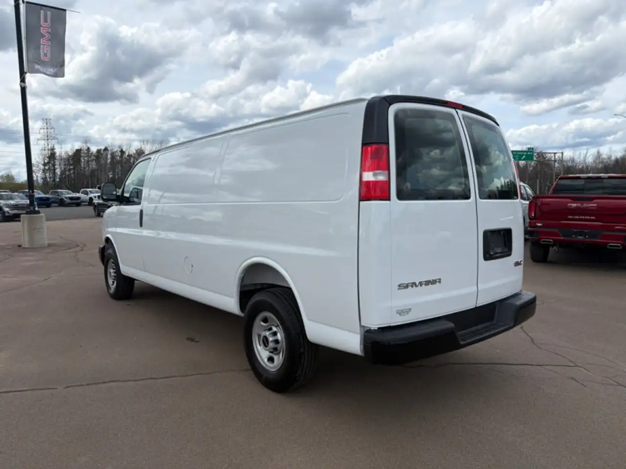 GMC Savana fotografie GMC Savana