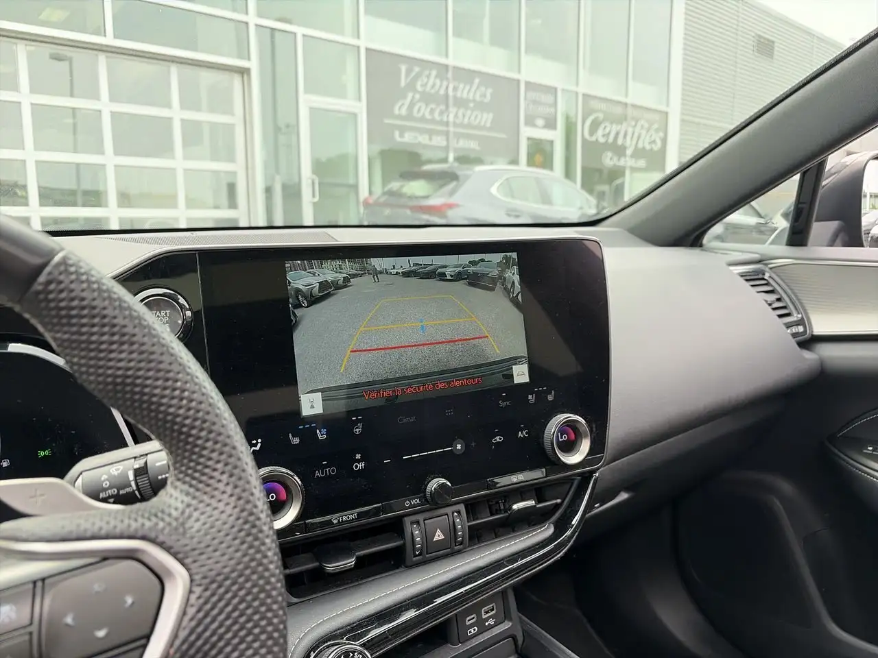 Lexus NX снимка Lexus NX