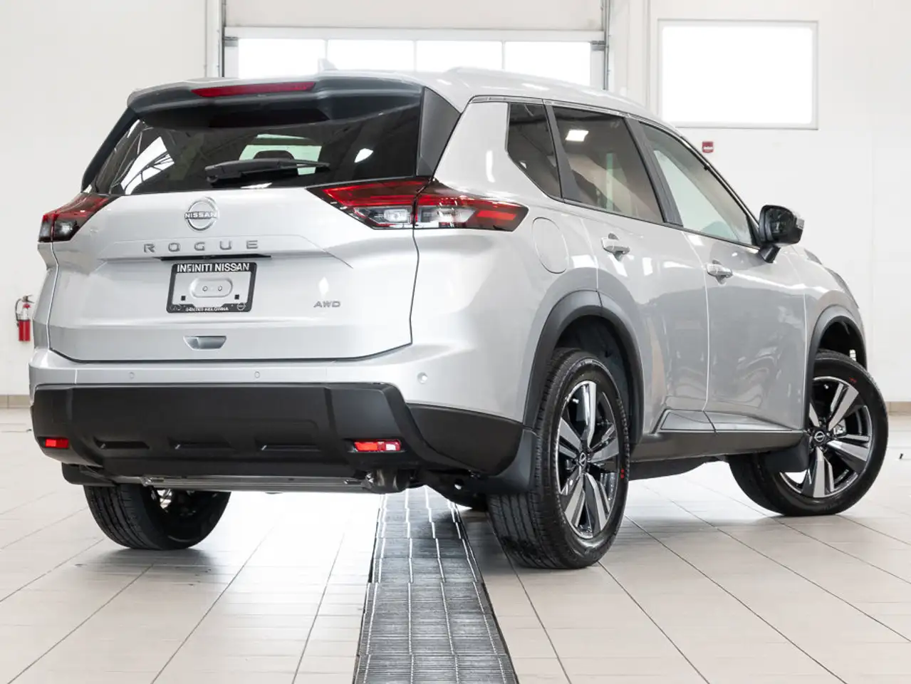 Nissan Rogue снимка Nissan Rogue
