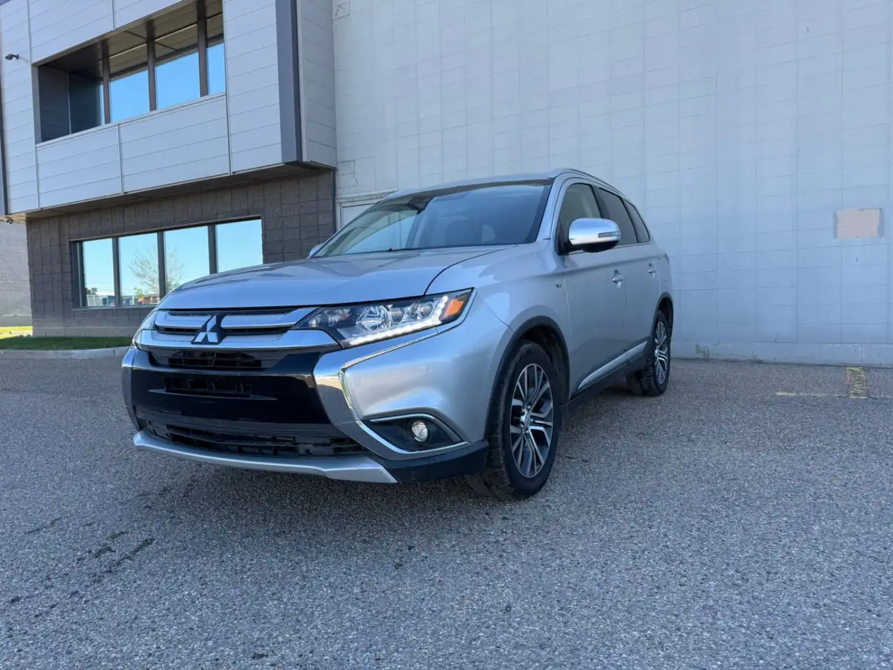 Mitsubishi Outlander fotografie Mitsubishi Outlander