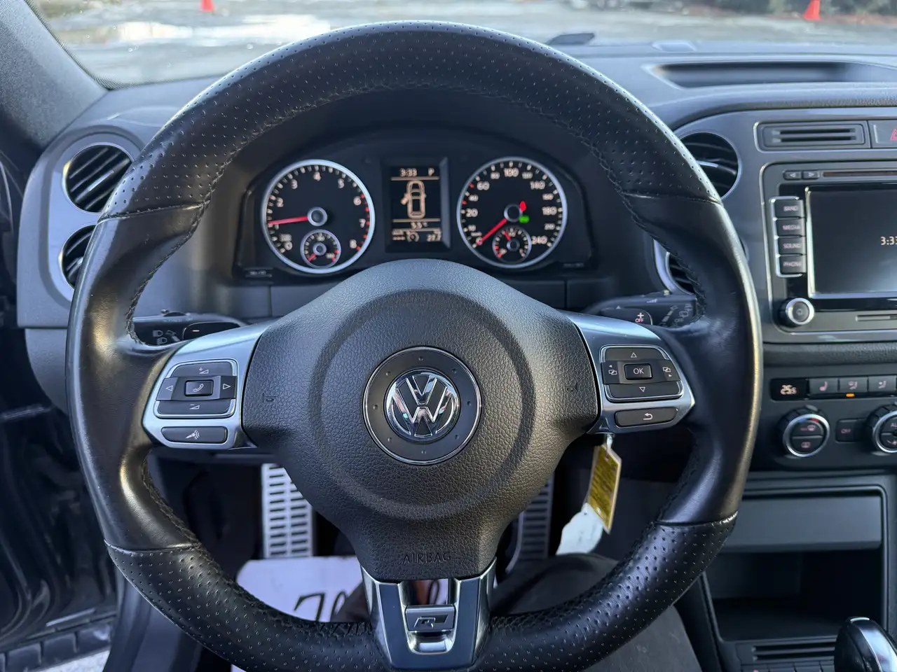 Volkswagen Tiguan снимка Volkswagen Tiguan