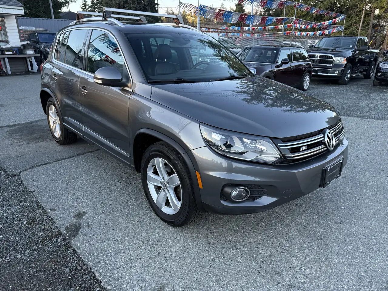 Volkswagen Tiguan снимка Volkswagen Tiguan