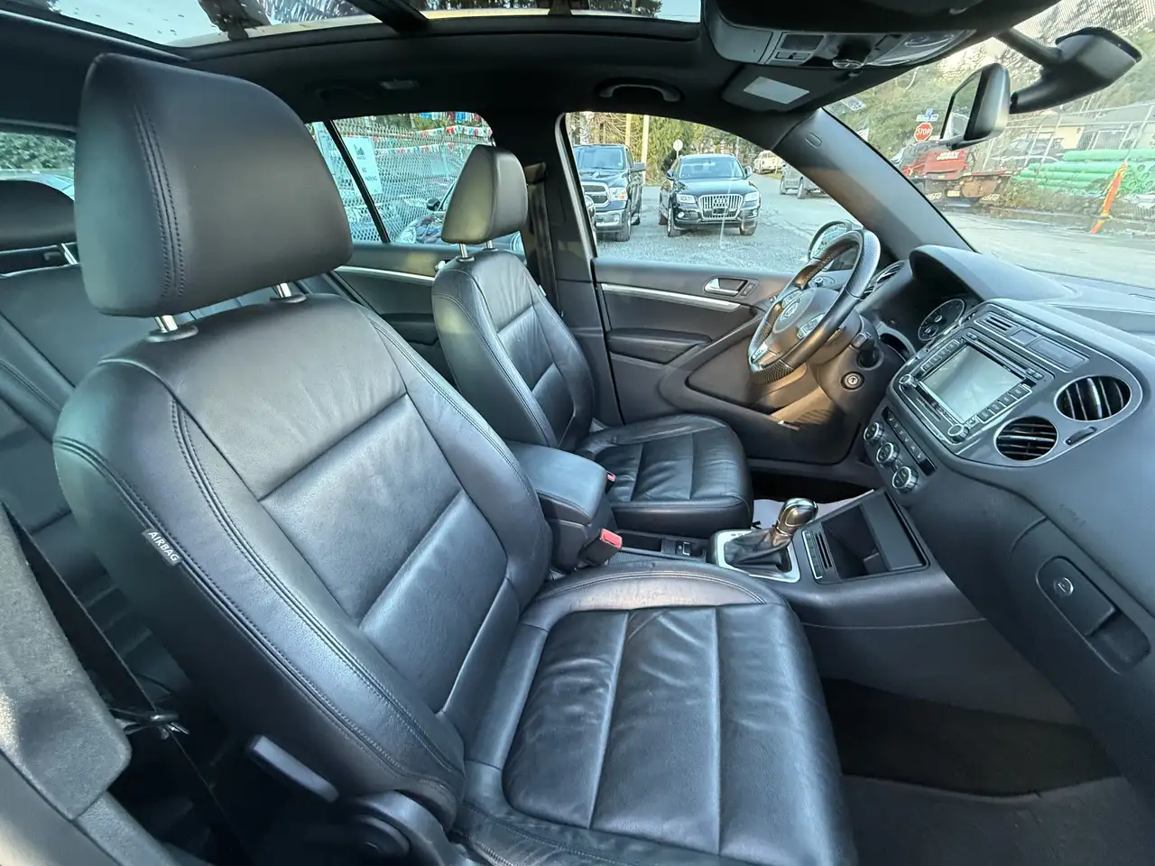 Volkswagen Tiguan снимка Volkswagen Tiguan