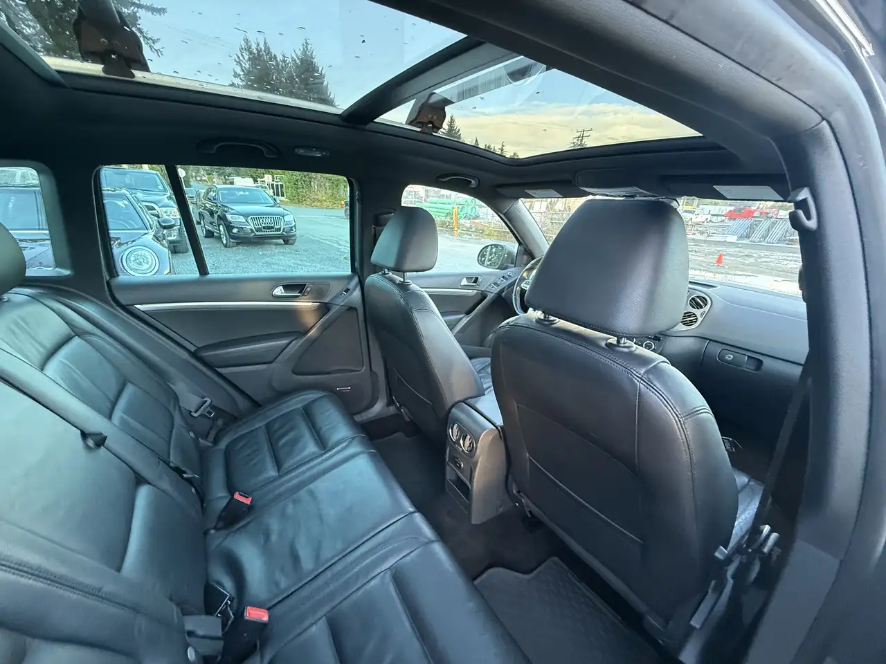 Volkswagen Tiguan снимка Volkswagen Tiguan