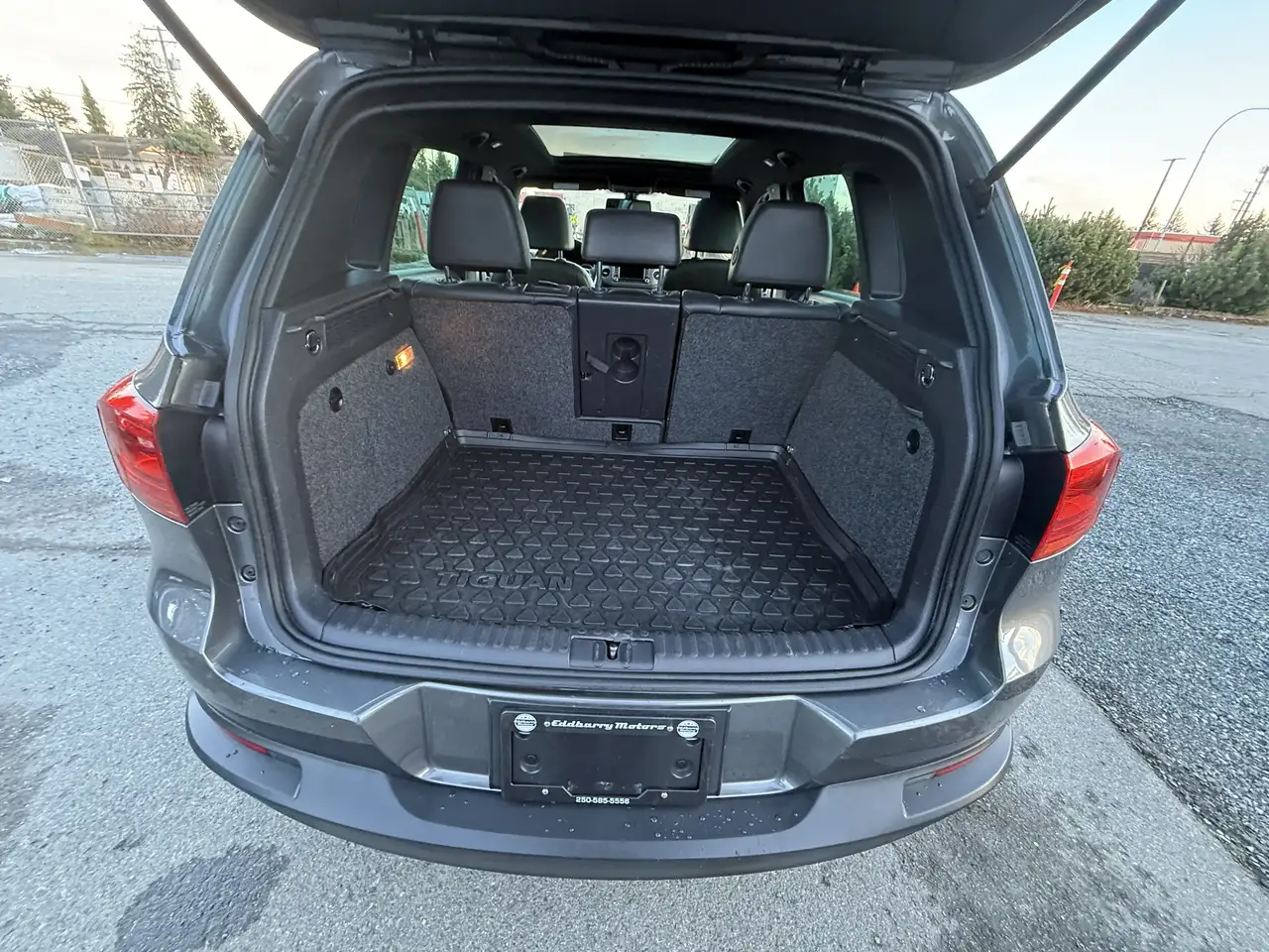 Volkswagen Tiguan снимка Volkswagen Tiguan