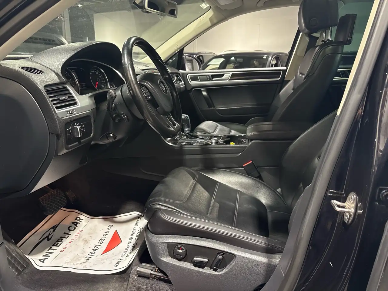 Volkswagen Touareg снимка Volkswagen Touareg
