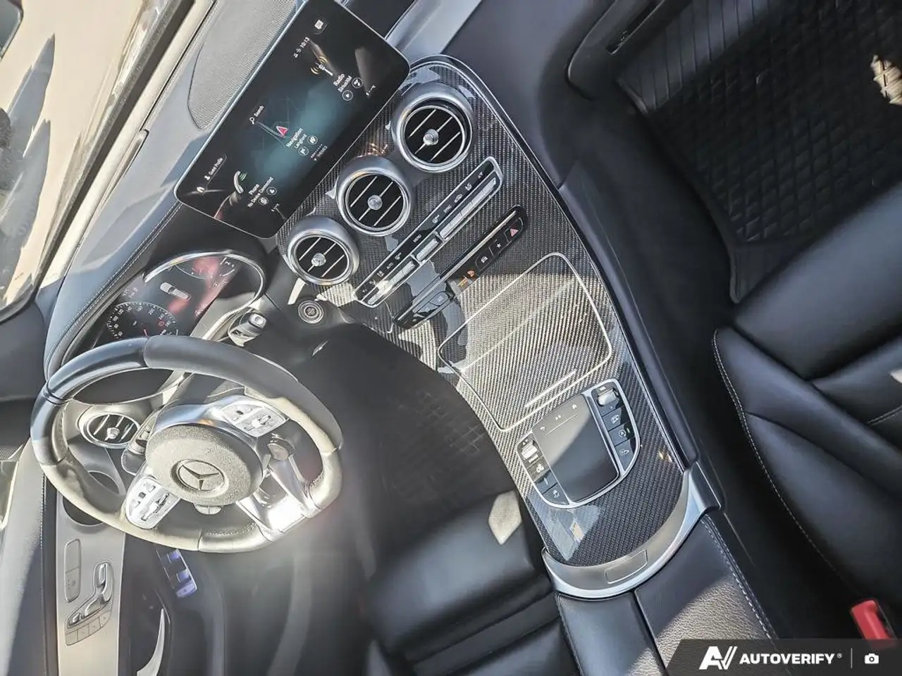 Mercedes-Benz GLC снимка Mercedes-Benz GLC