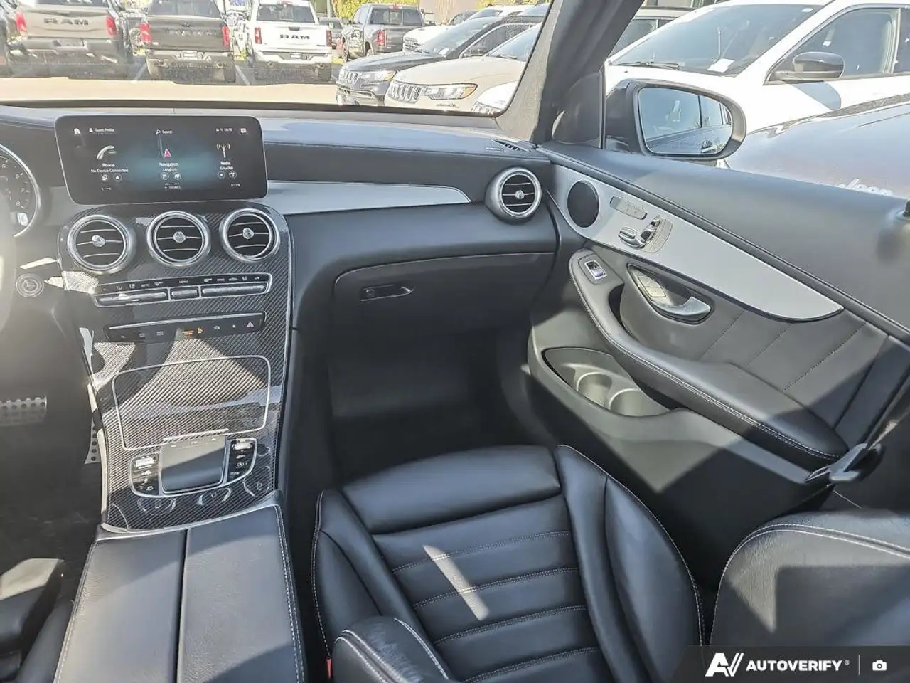 Mercedes-Benz GLC снимка Mercedes-Benz GLC