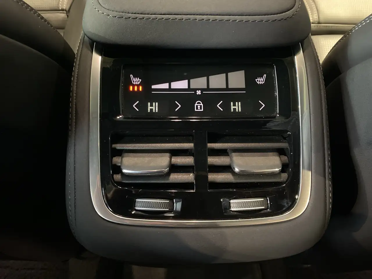 Volvo XC90 снимка Volvo XC90