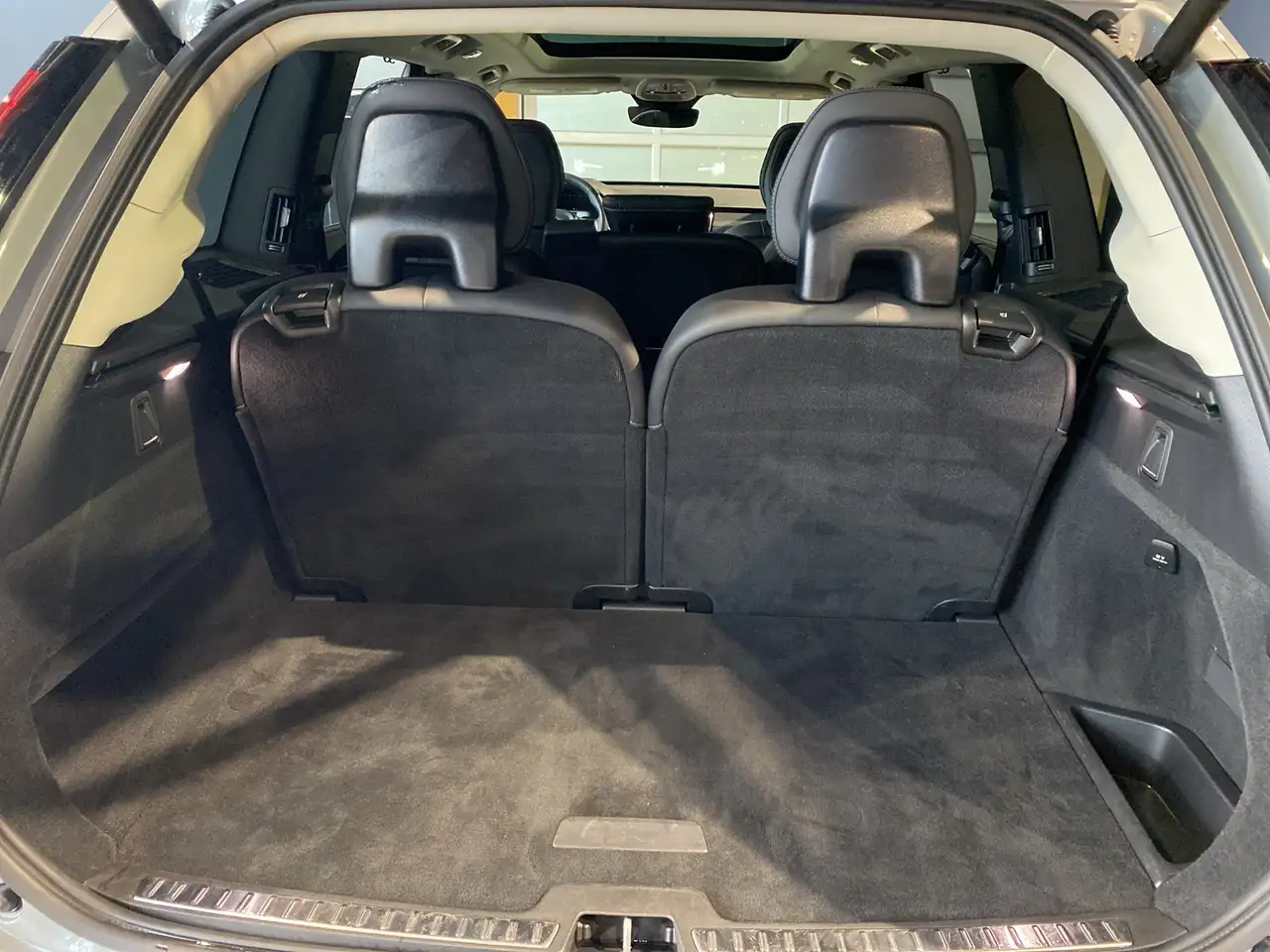 Volvo XC90 снимка Volvo XC90