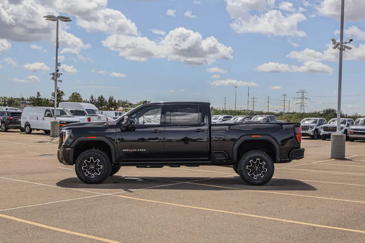 GMC Sierra 2500HD снимка GMC Sierra 2500HD