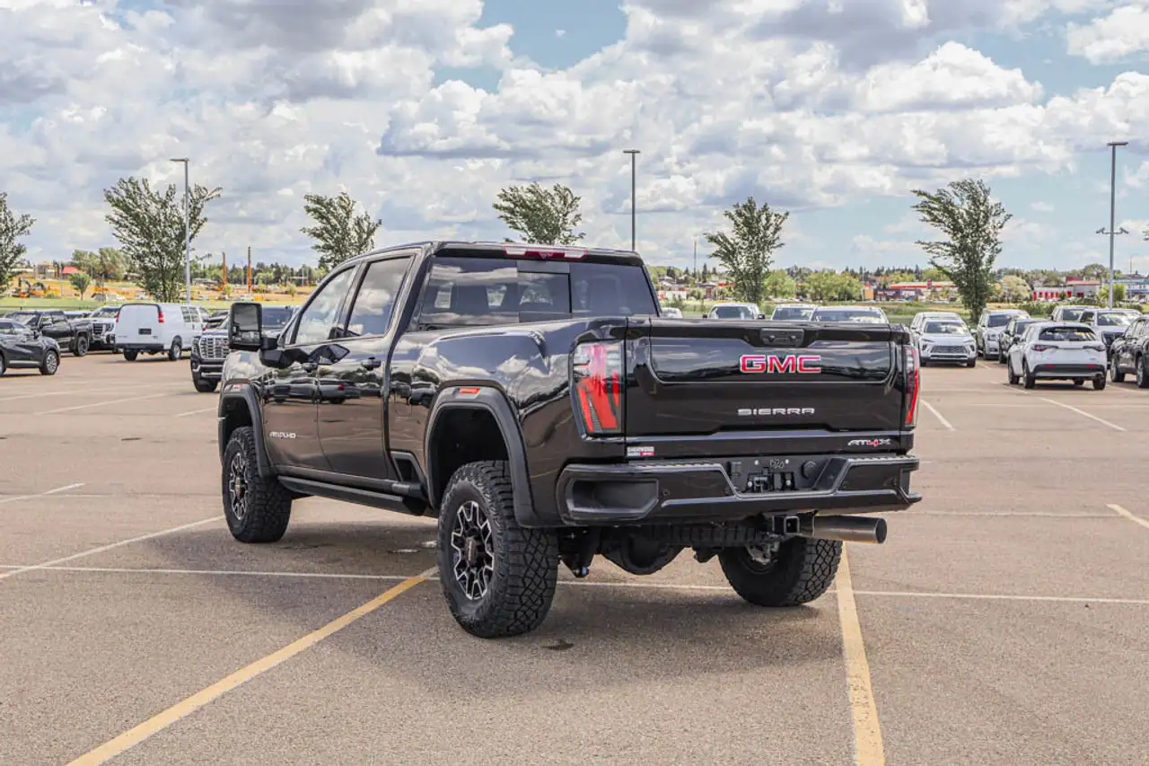 GMC Sierra 2500HD снимка GMC Sierra 2500HD