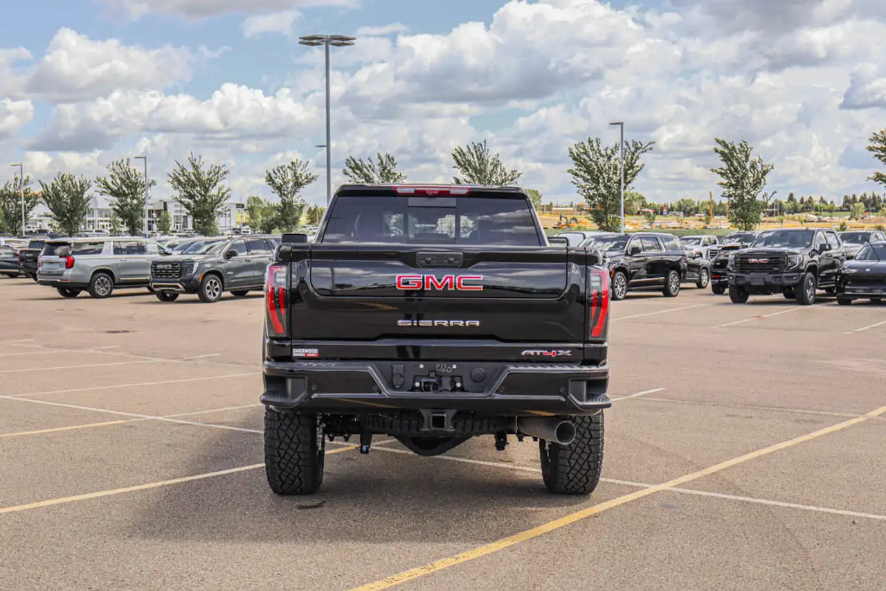GMC Sierra 2500HD снимка GMC Sierra 2500HD