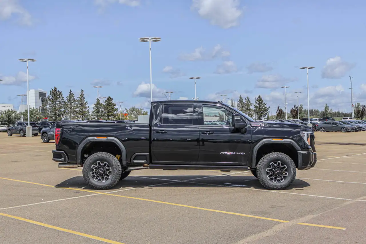 GMC Sierra 2500HD снимка GMC Sierra 2500HD