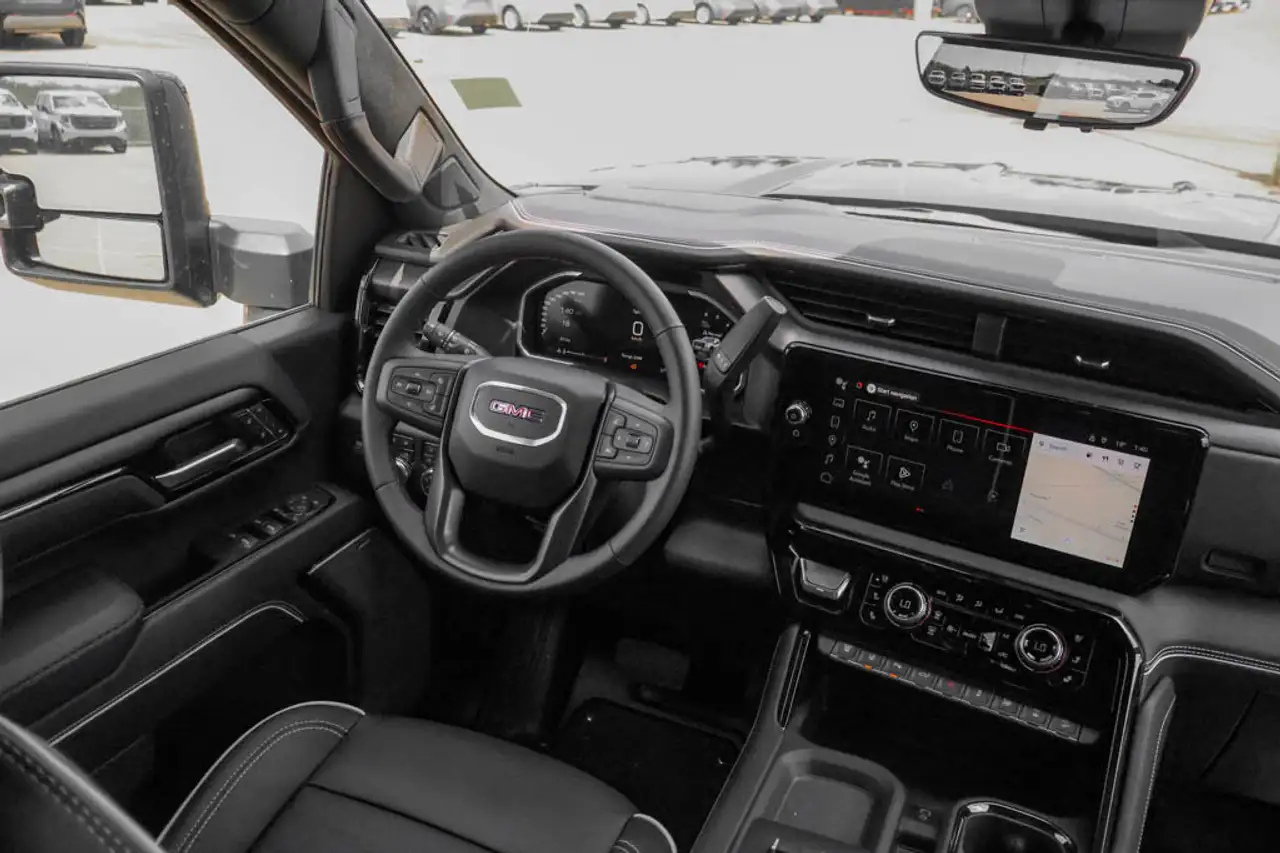 GMC Sierra 2500HD снимка GMC Sierra 2500HD