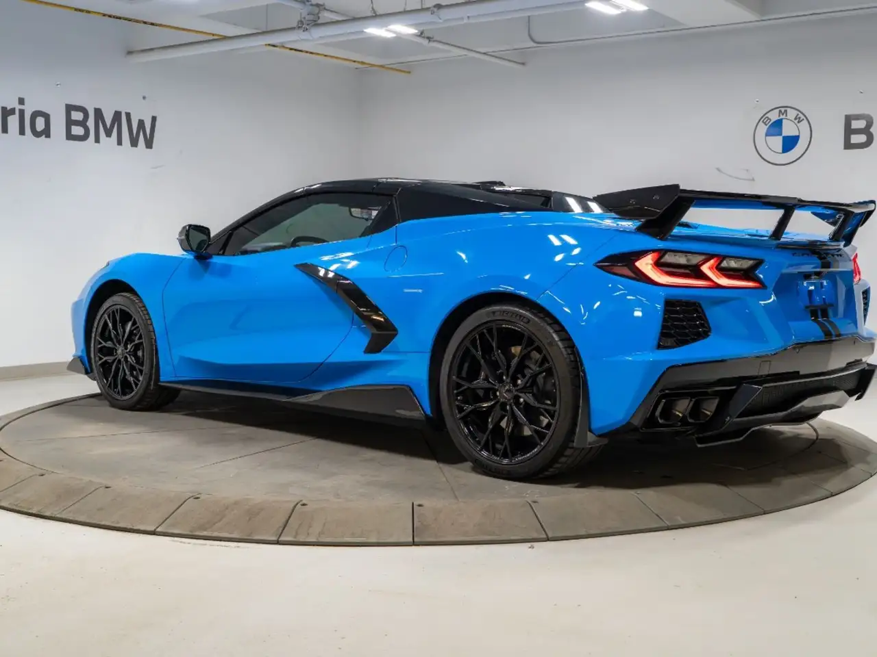 Chevrolet Corvette снимка Chevrolet Corvette