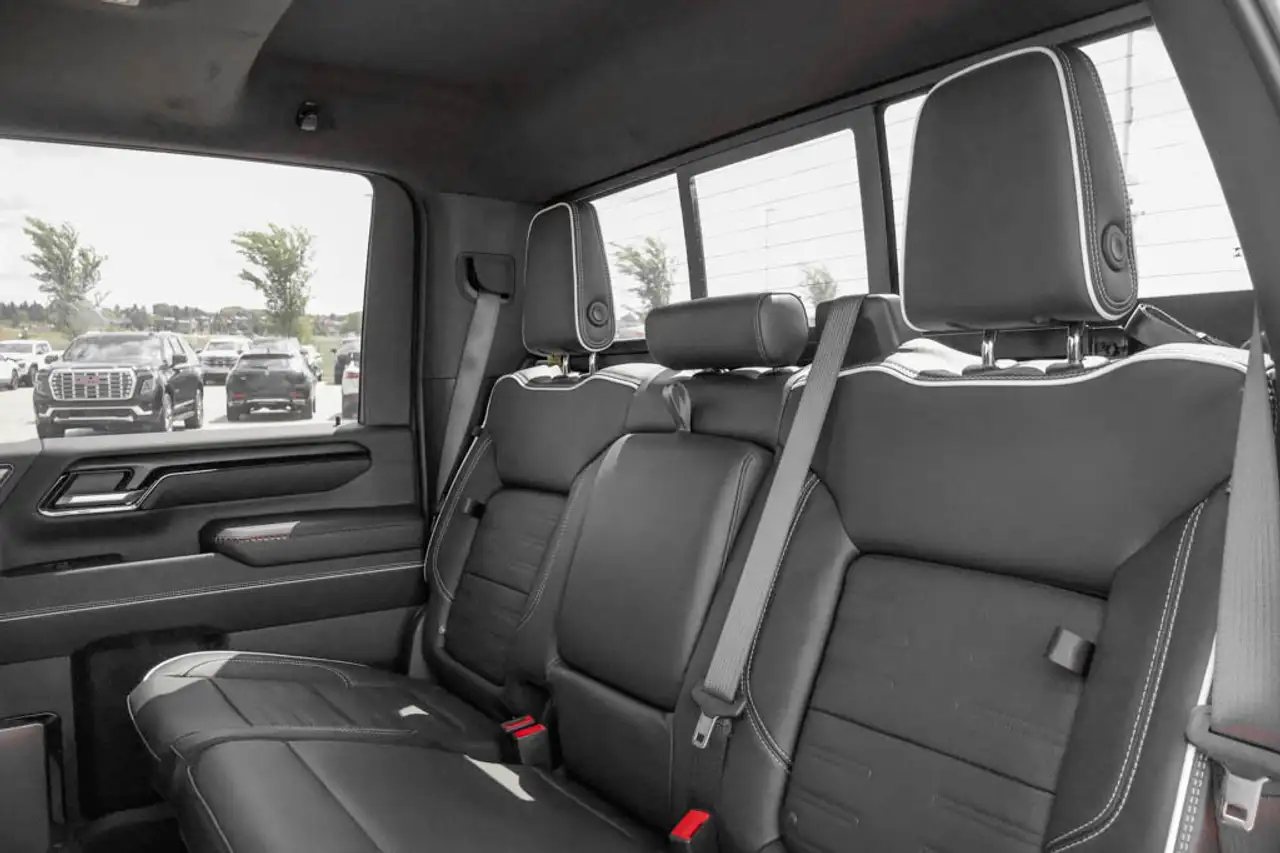 GMC Sierra 2500HD снимка GMC Sierra 2500HD
