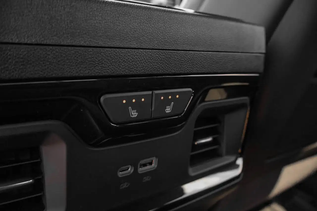 GMC Sierra 2500HD снимка GMC Sierra 2500HD