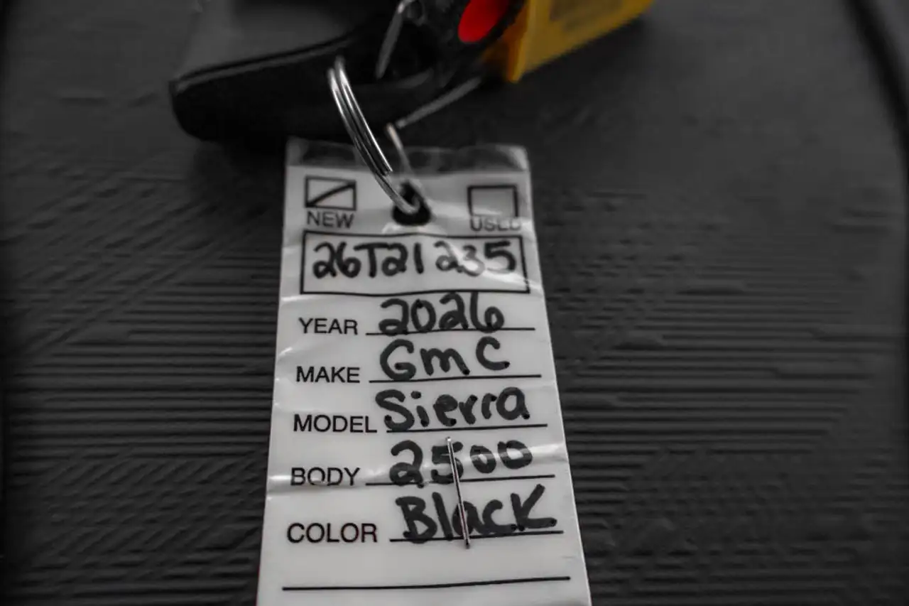 GMC Sierra 2500HD снимка GMC Sierra 2500HD