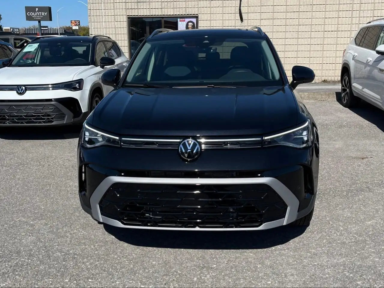 Volkswagen Taos photo Volkswagen Taos