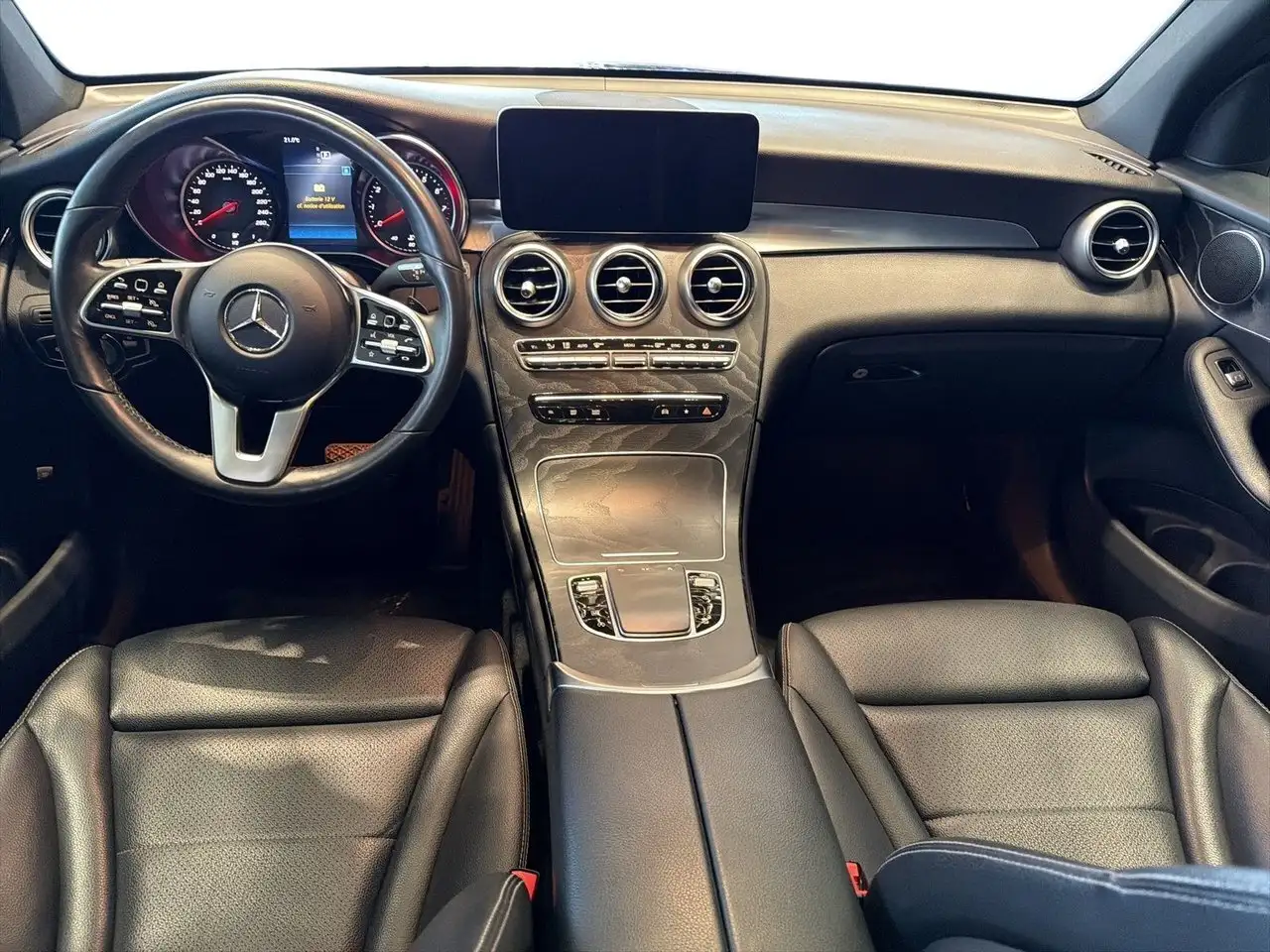 Mercedes-Benz GLC снимка Mercedes-Benz GLC