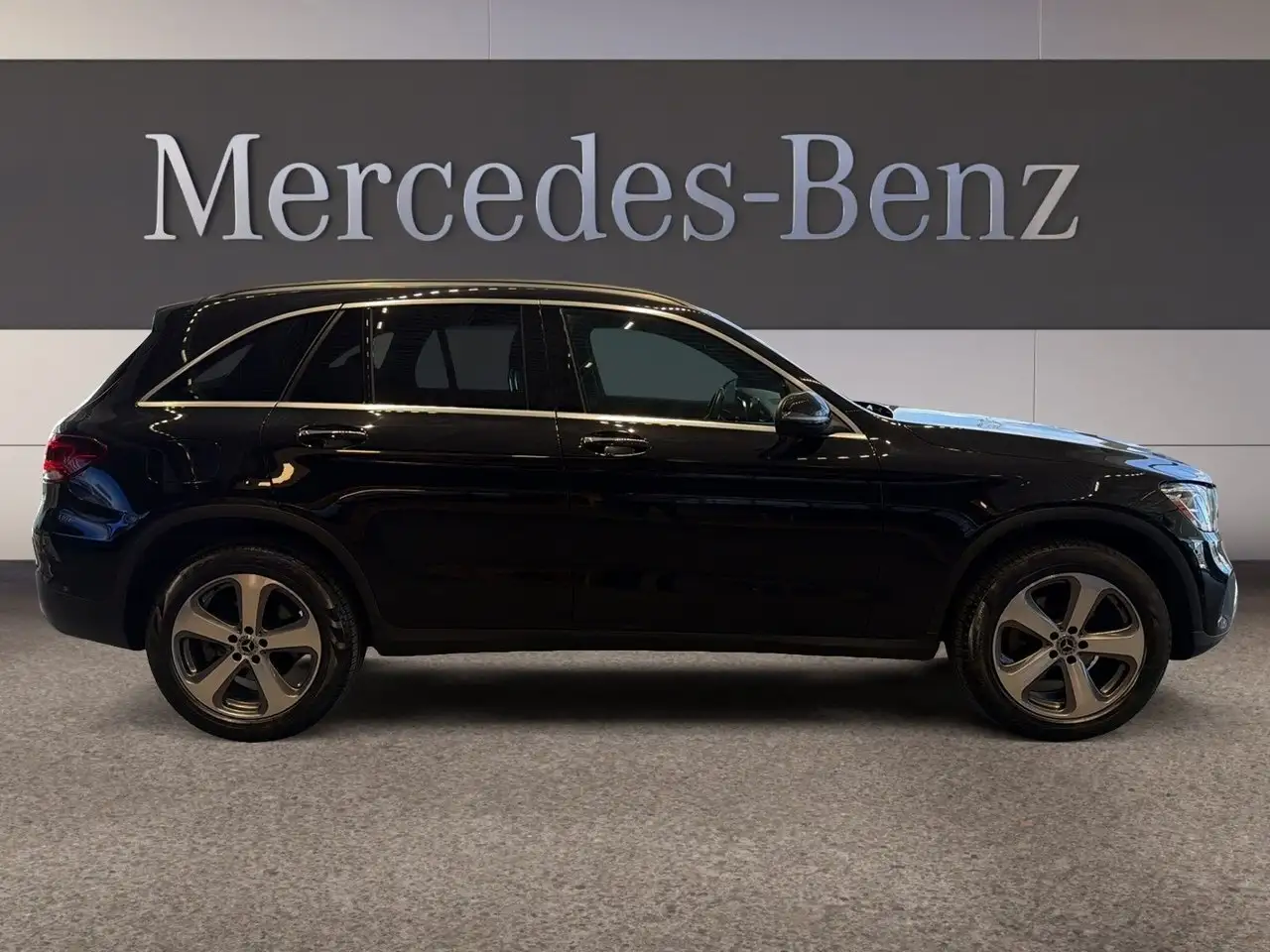 Mercedes-Benz GLC снимка Mercedes-Benz GLC
