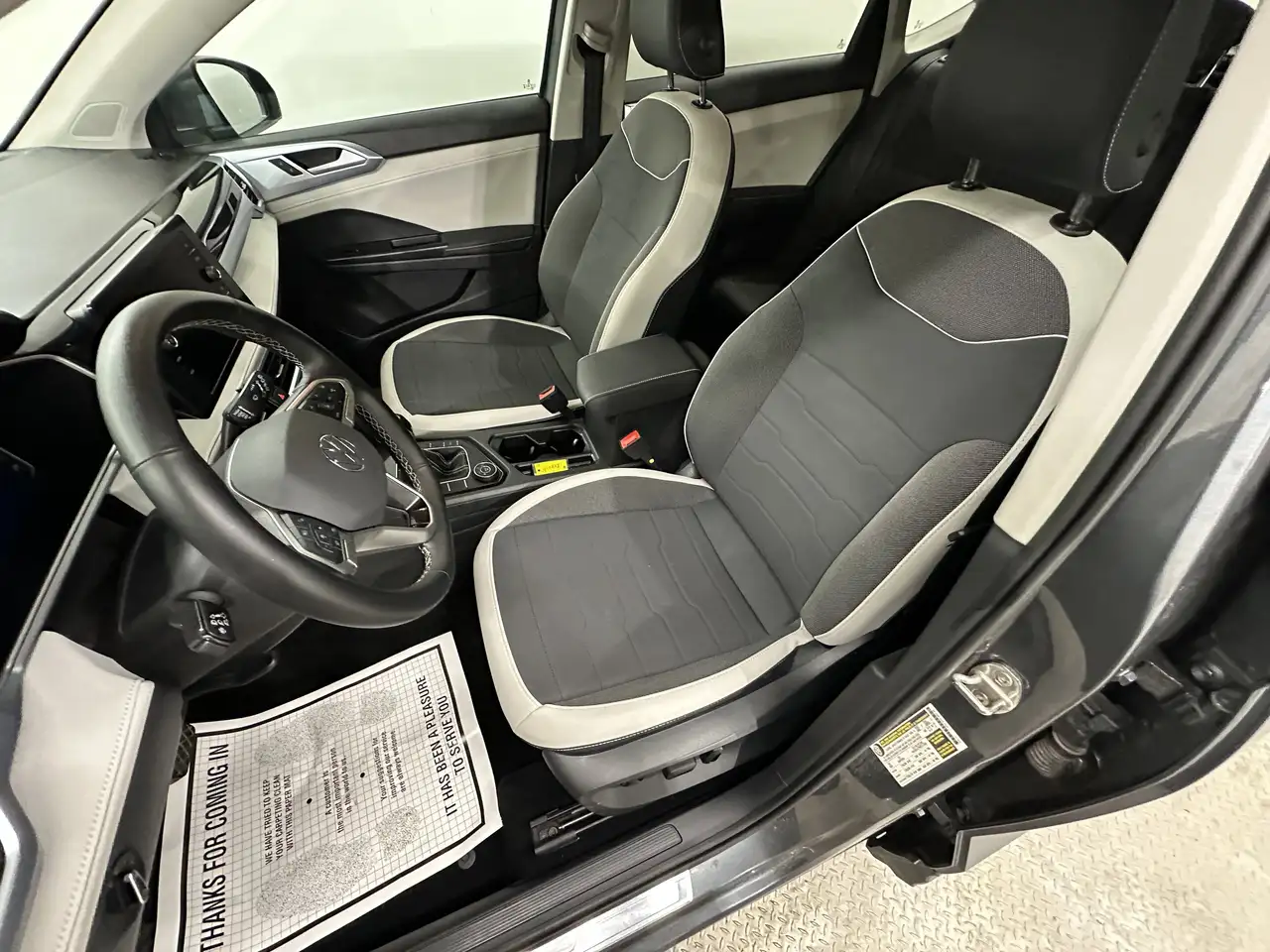 Volkswagen Taos снимка Volkswagen Taos