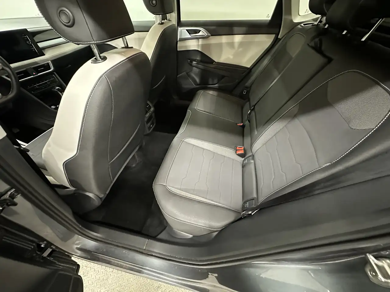 Volkswagen Taos снимка Volkswagen Taos