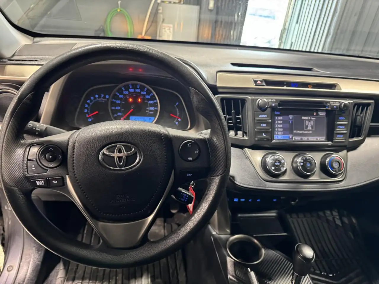 Toyota RAV 4 photo Toyota RAV 4