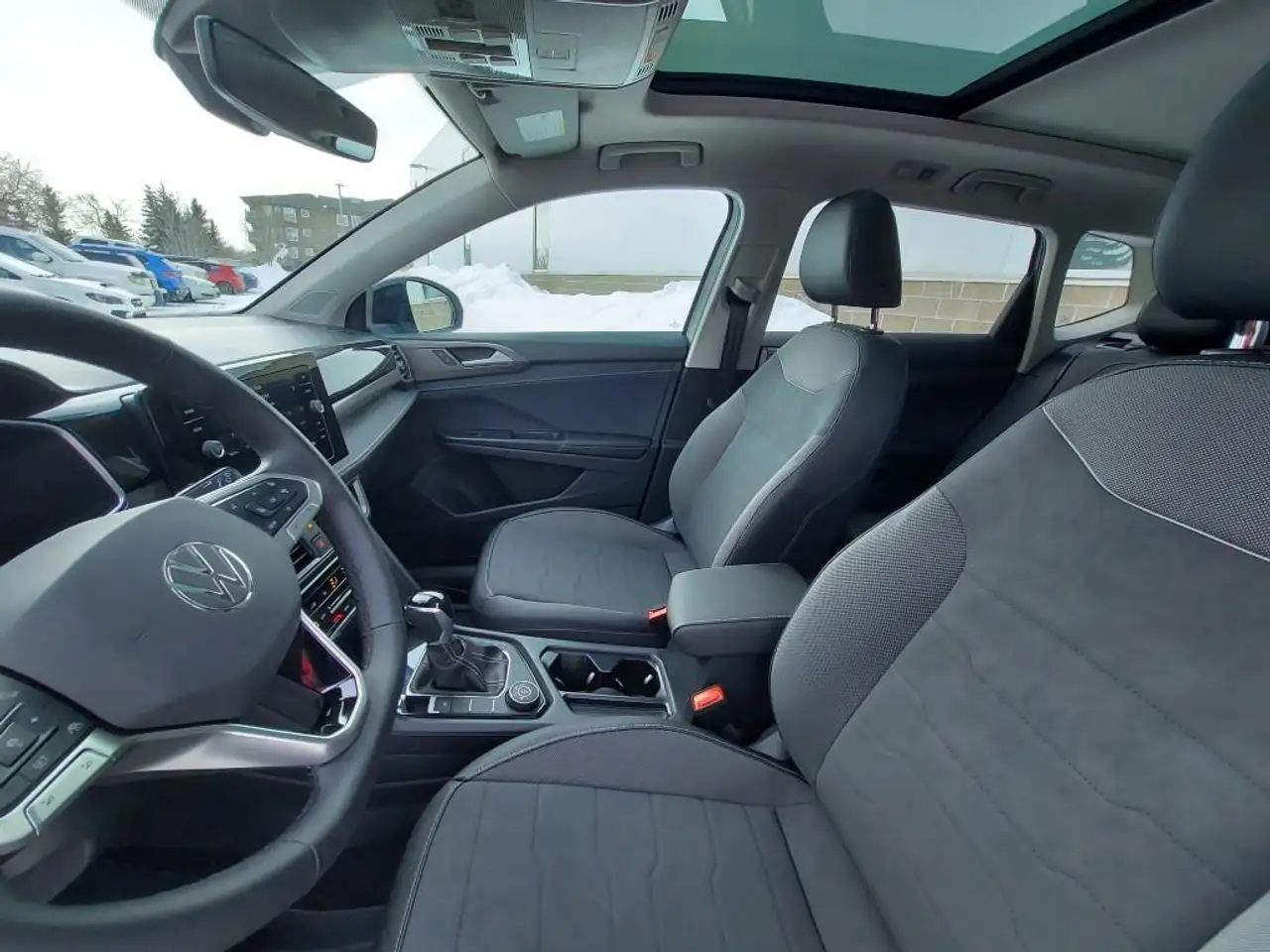 Volkswagen Taos снимка Volkswagen Taos