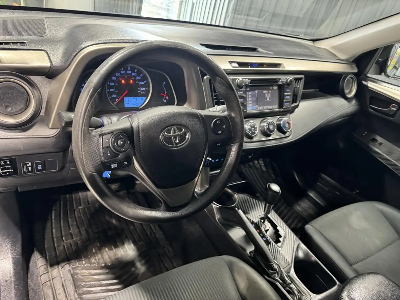 Toyota RAV 4 photo Toyota RAV 4