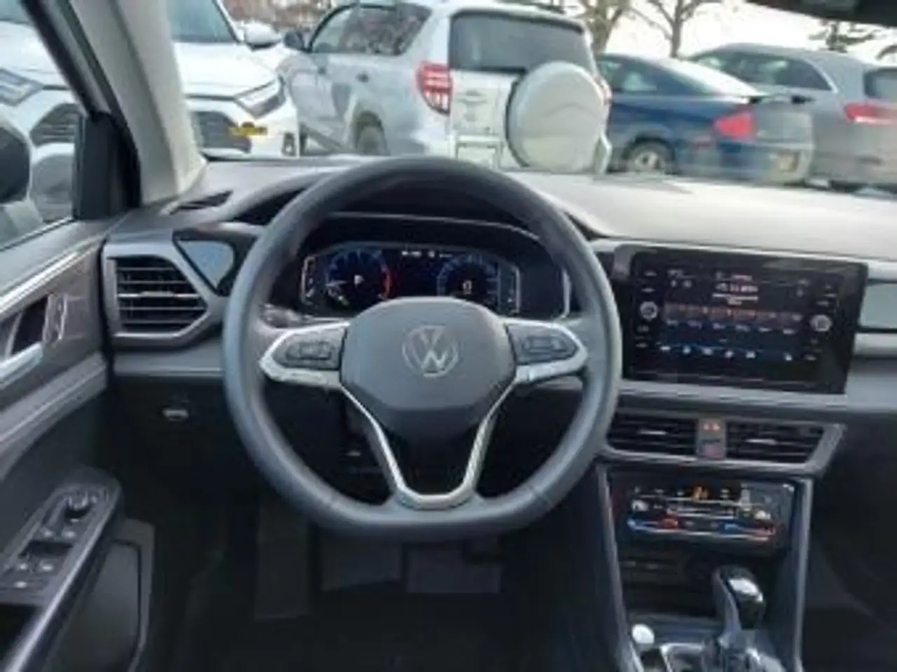Volkswagen Taos снимка Volkswagen Taos