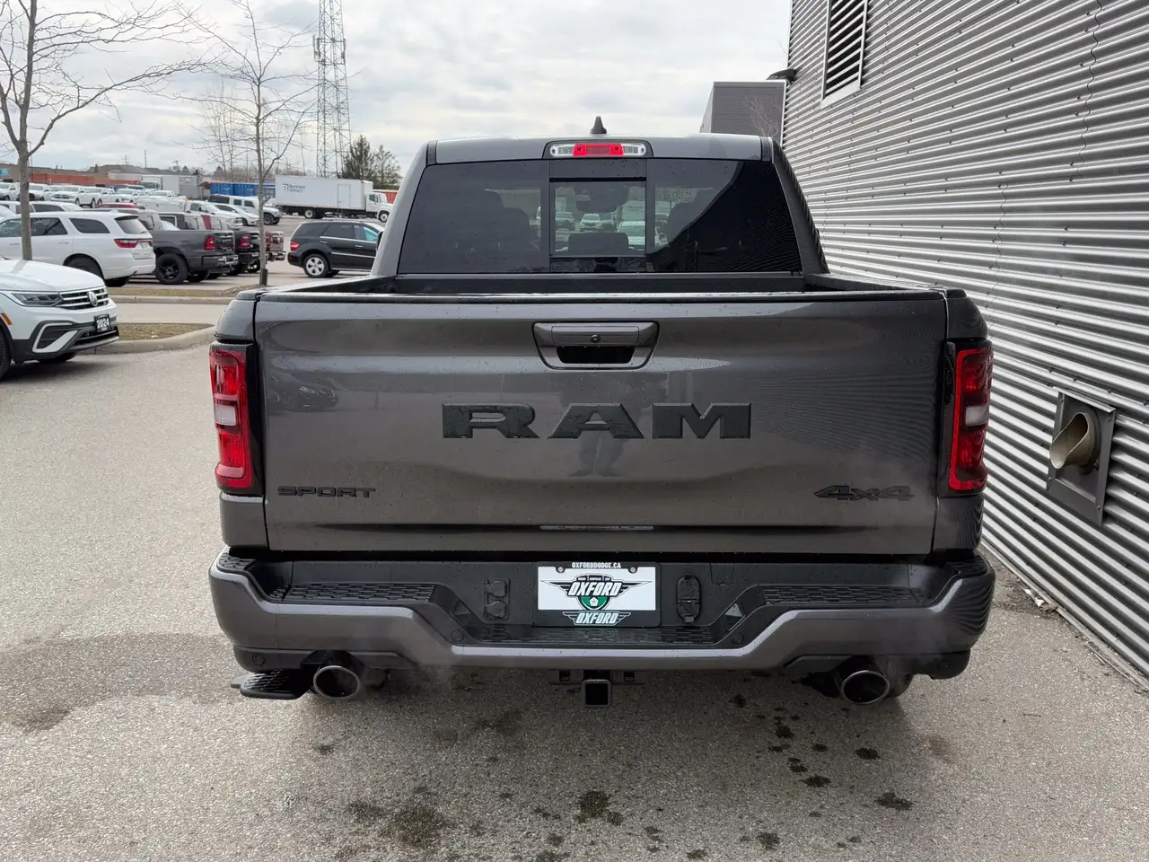 RAM 1500 снимка RAM 1500