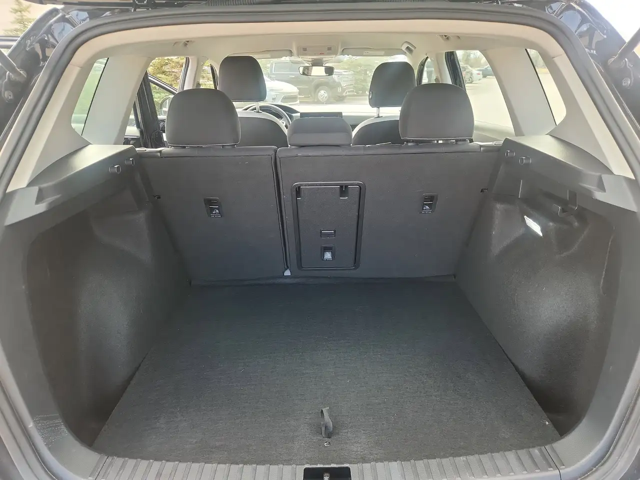 Volkswagen Taos снимка Volkswagen Taos
