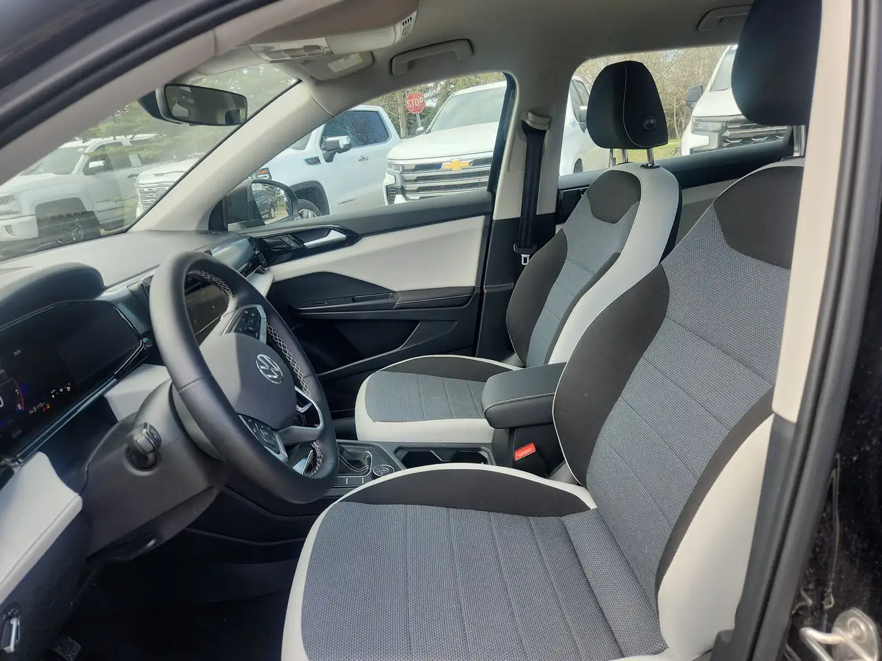 Volkswagen Taos снимка Volkswagen Taos