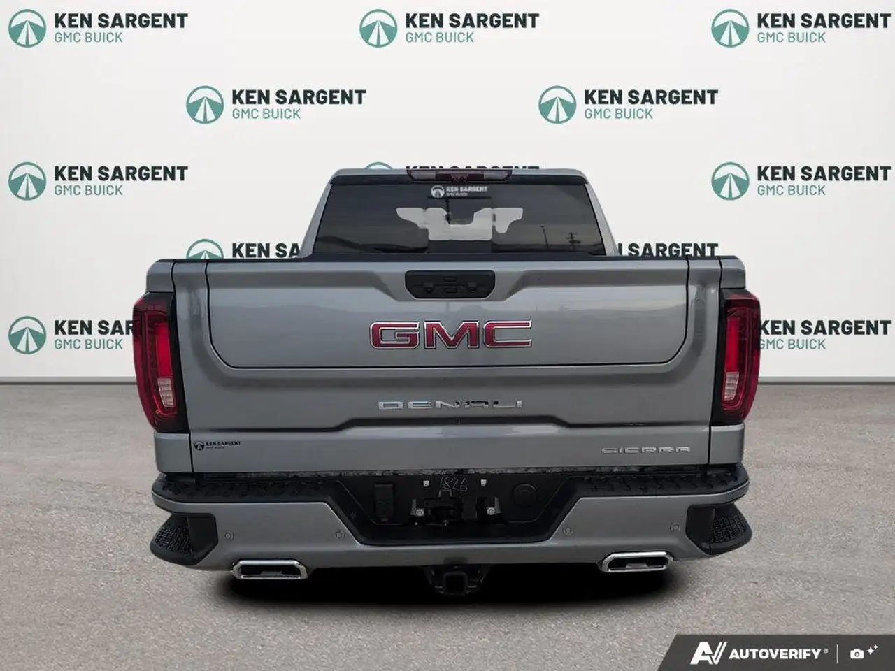 GMC Sierra 1500 photo GMC Sierra 1500