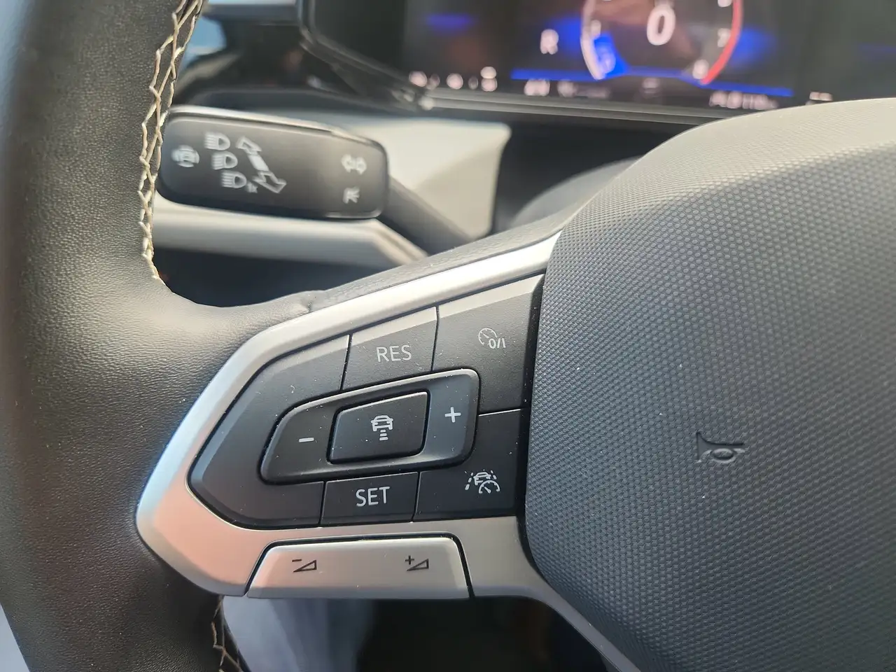 Volkswagen Taos снимка Volkswagen Taos