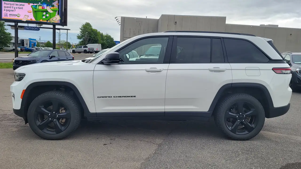 Jeep Grand Cherokee photo Jeep Grand Cherokee