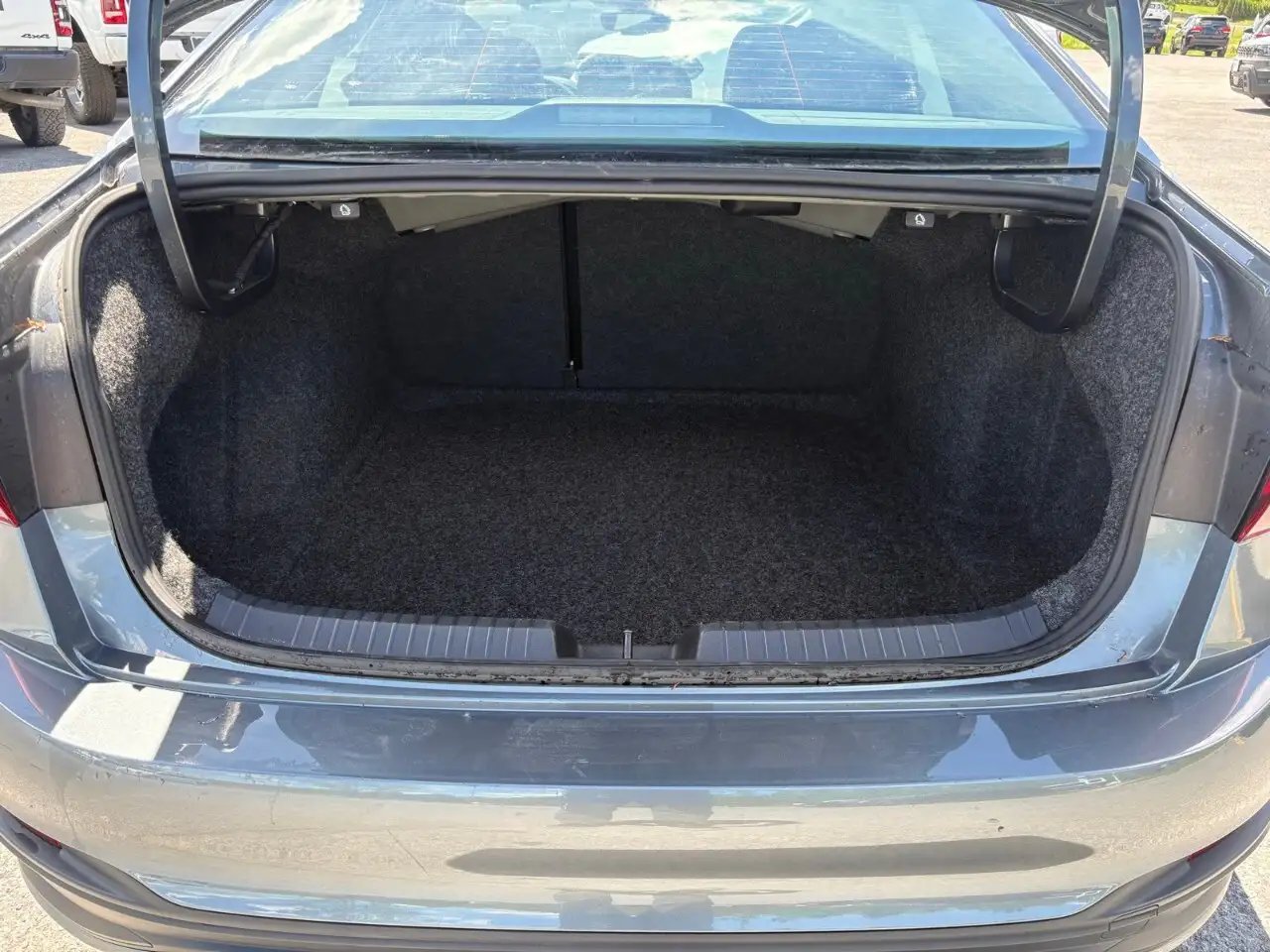 Volkswagen Jetta photo Volkswagen Jetta