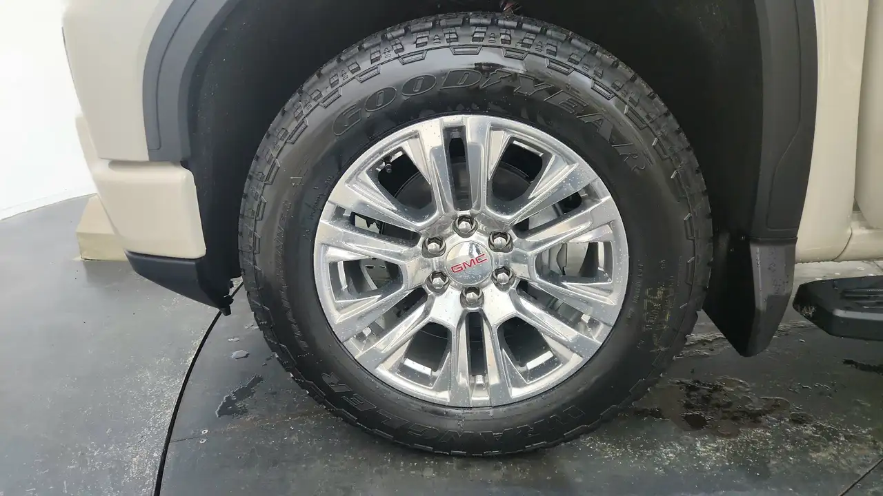GMC Sierra 1500 photo GMC Sierra 1500