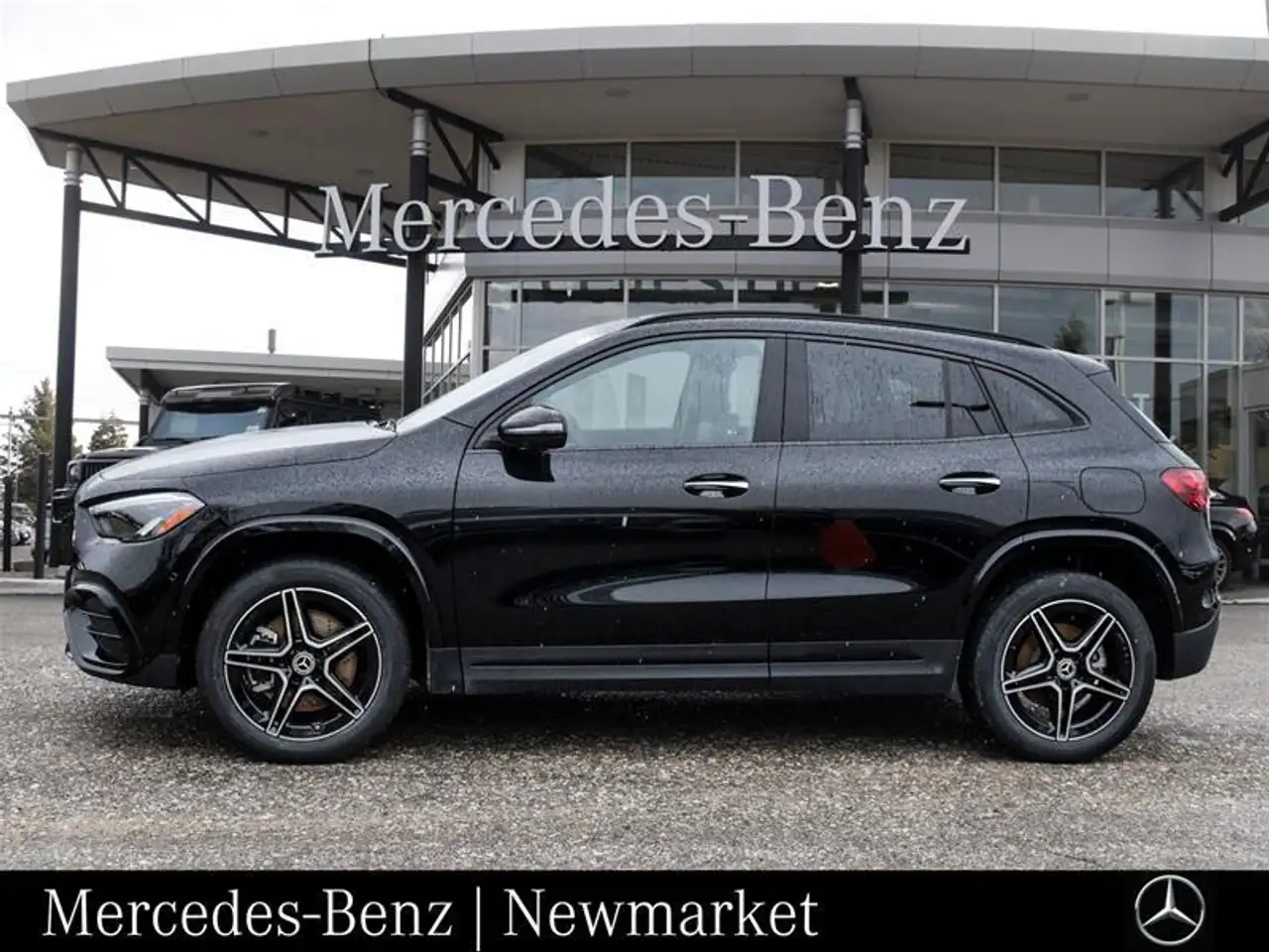 Mercedes-Benz GLA снимка Mercedes-Benz GLA