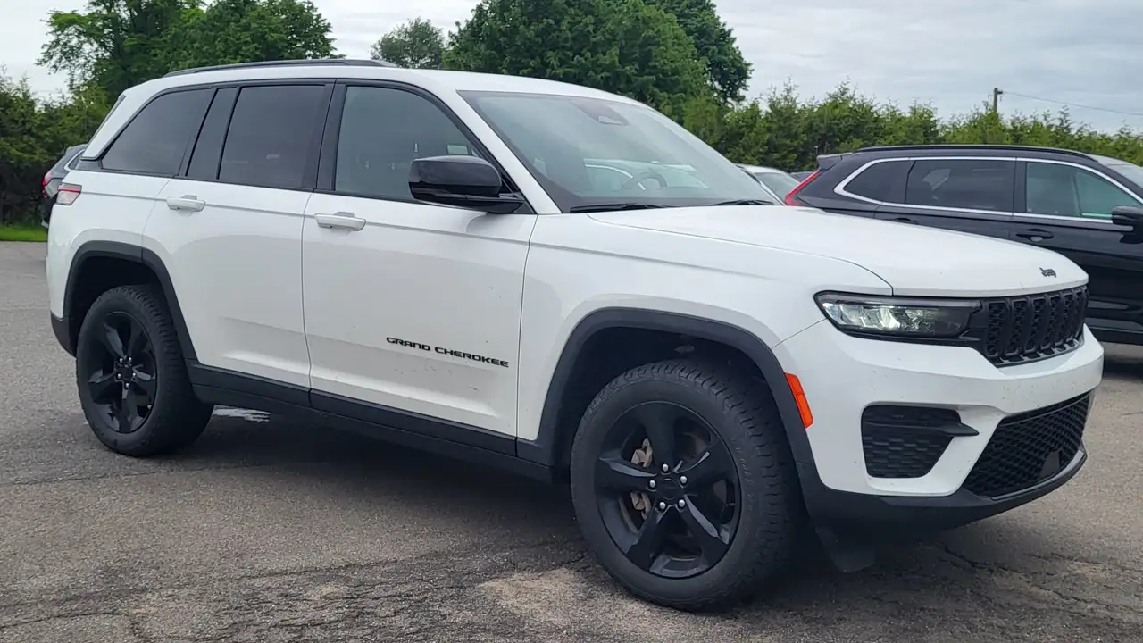 Jeep Grand Cherokee photo Jeep Grand Cherokee